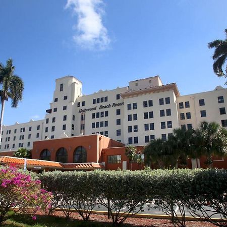On Hollywood Beach - Affordable Two Bedrooms Sleeps 6 With Two Bathrooms Dania Beach Esterno foto