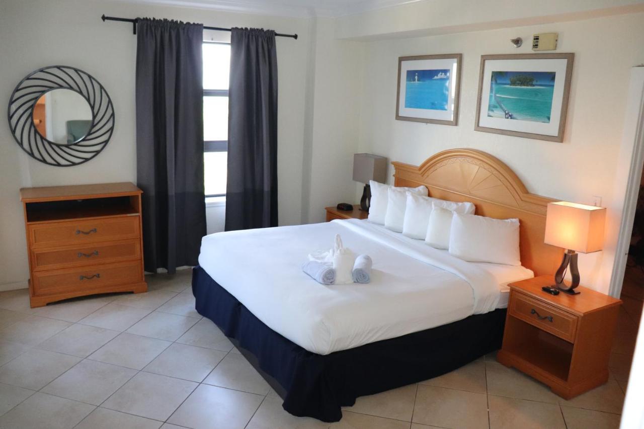 On Hollywood Beach - Affordable Two Bedrooms Sleeps 6 With Two Bathrooms Dania Beach Esterno foto